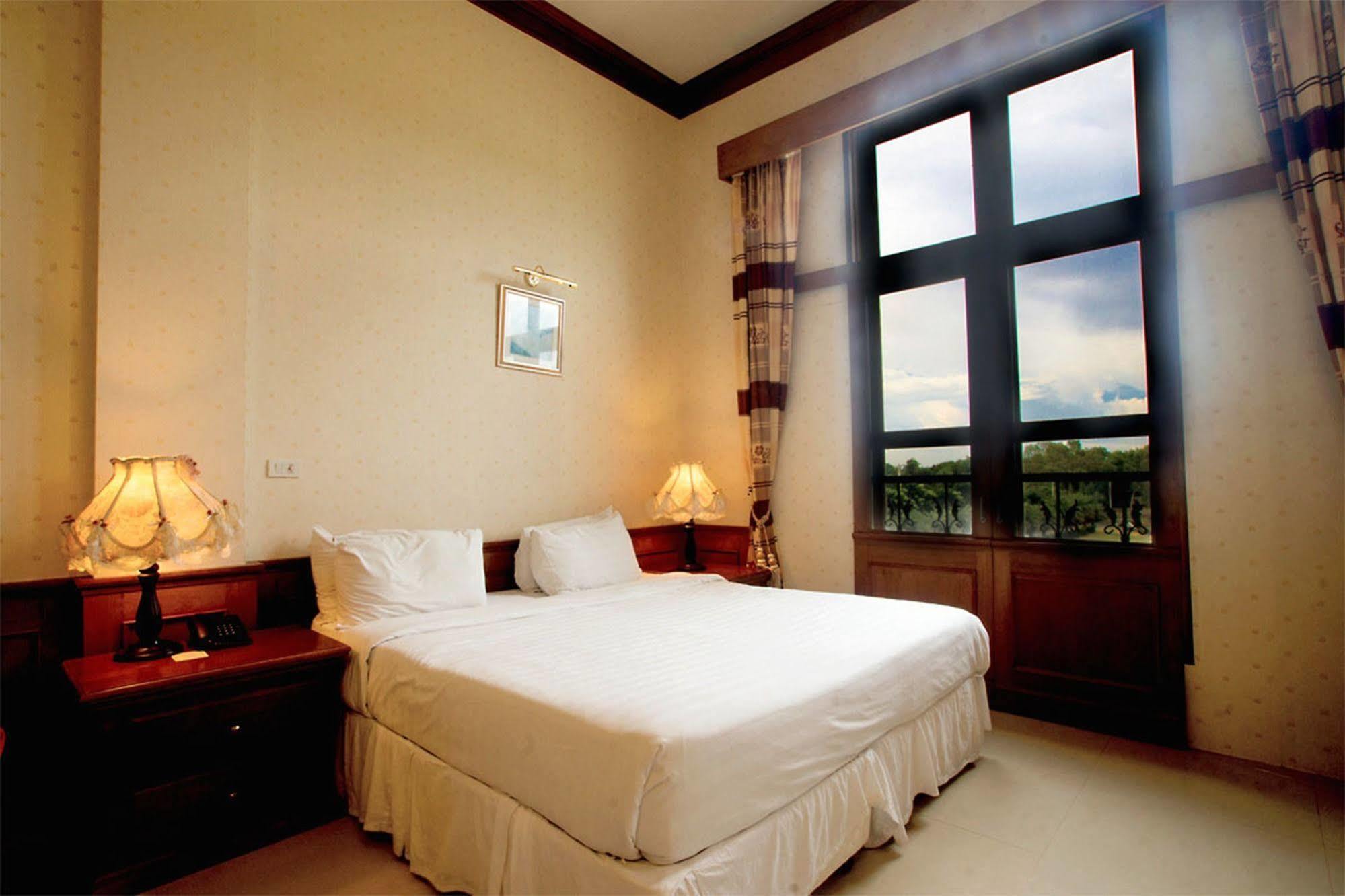 Chateau De Khaoyai Hotel & Resort Pak Chong Extérieur photo