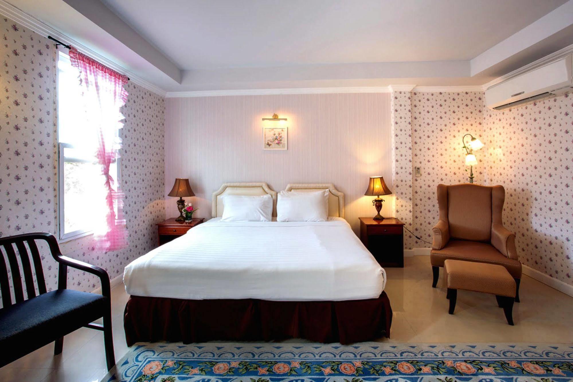 Chateau De Khaoyai Hotel & Resort Pak Chong Extérieur photo
