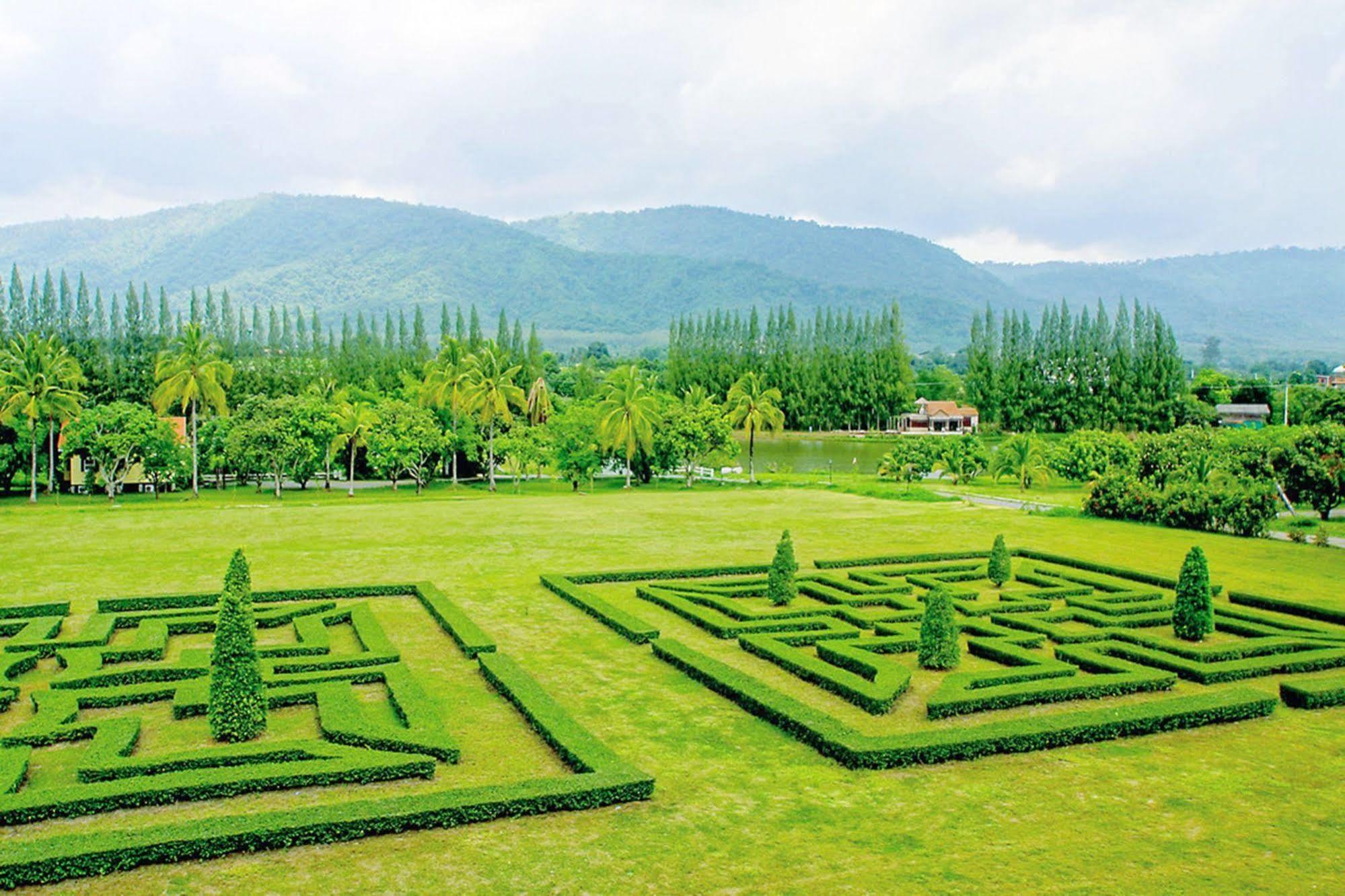 Chateau De Khaoyai Hotel & Resort Pak Chong Extérieur photo